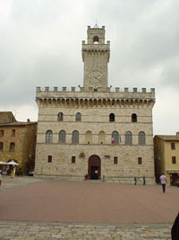 Sobre Siena: el pueblo de Montepulciano