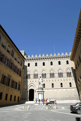 Piazza Salimbeni, Siena - Italia